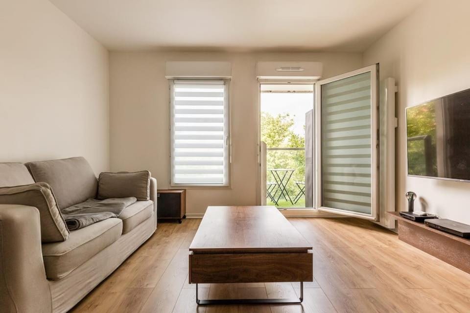 Superbe Studio à 2 Stations de Paris Centre 15min à pied du Stade de France Apartment in Saint-Denis, France