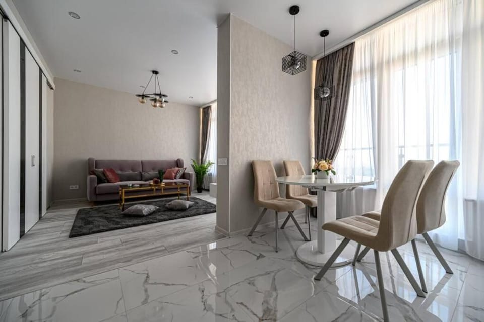 Living room, Dining area