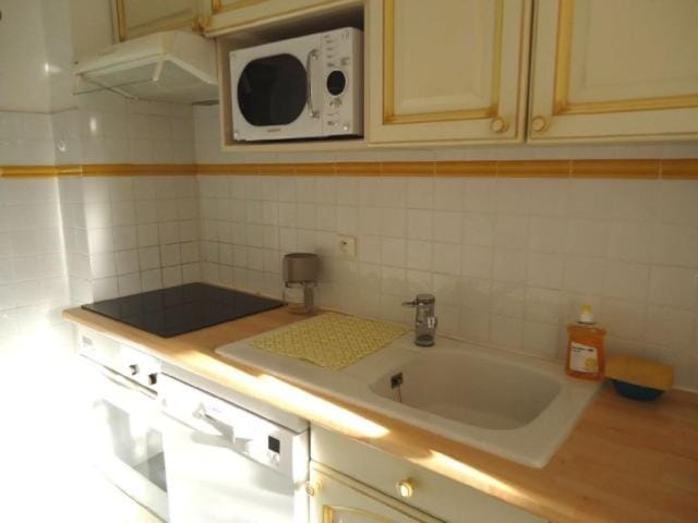 VILLA 2 CHAMBRES dans RESIDENCE avec PISCINE Villa in Cavalaire-sur-Mer