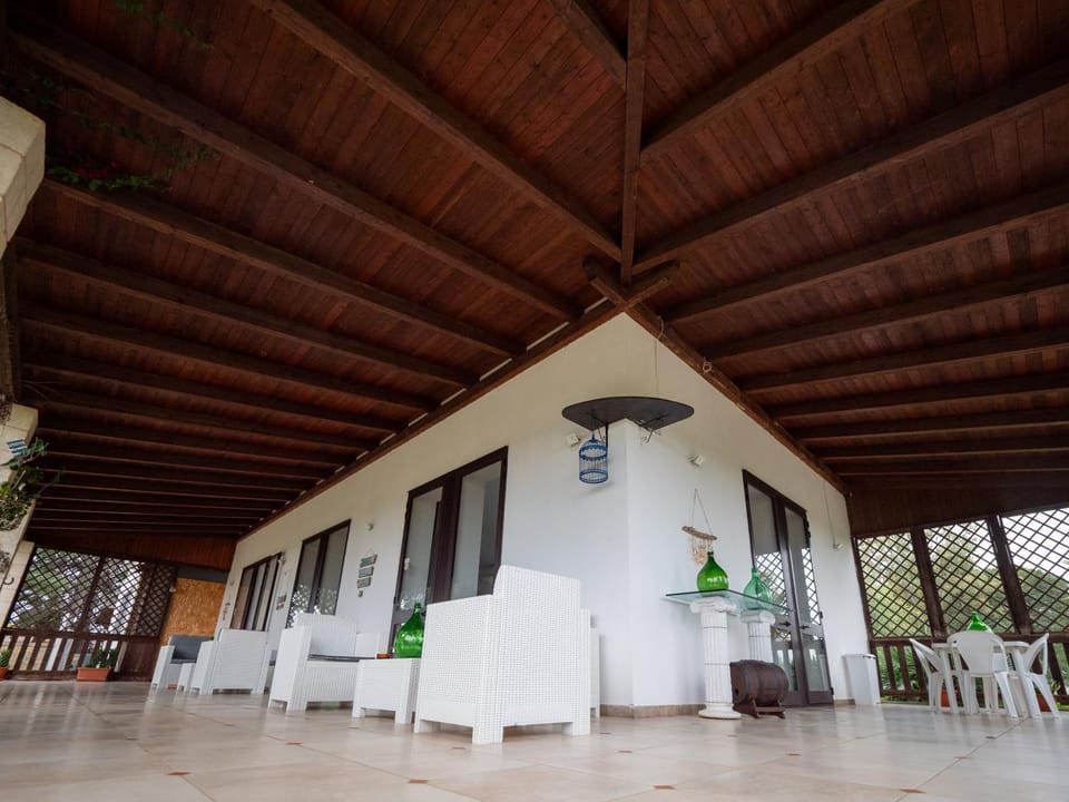 Patio, Day, View (from property/room), Balcony/Terrace, Living room, Seating area