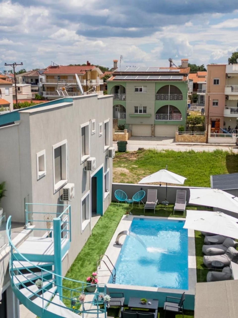 Property building, Swimming pool
