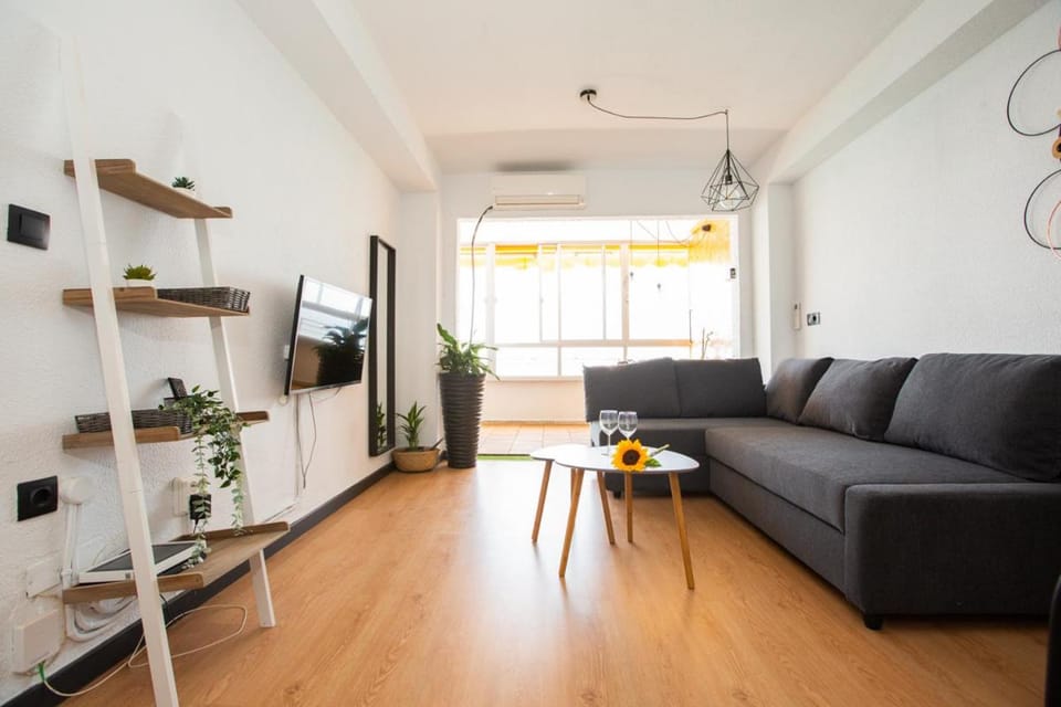 Alicante Mediterraneo View Apartment in Alicante