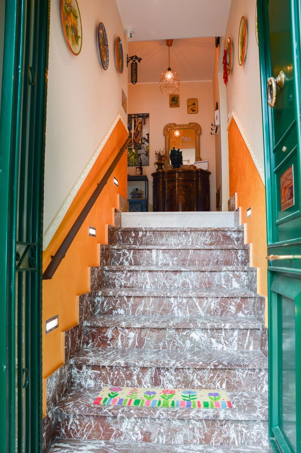 Patio, Facade/entrance
