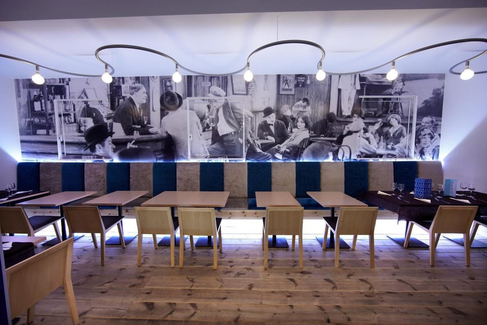 Dining area, On site