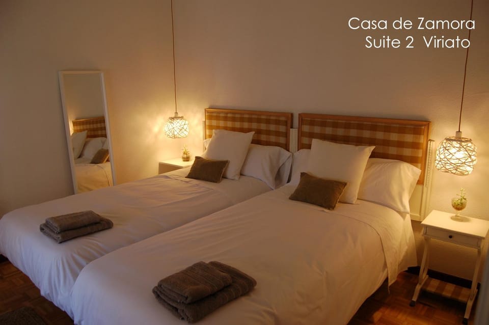 Bed, Night