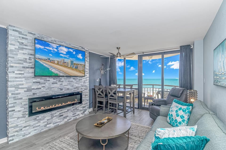 5th Floor Direct Oceanfront Double Suite Sleeps 6 Meridian Plaza 503 House in Myrtle Beach