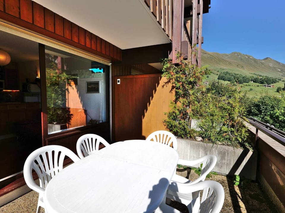 Appartement confortable 40m² pour 6 pers. proche pistes de ski, grande terrasse - FR-1-458-93 Apartment in Le Grand-Bornand