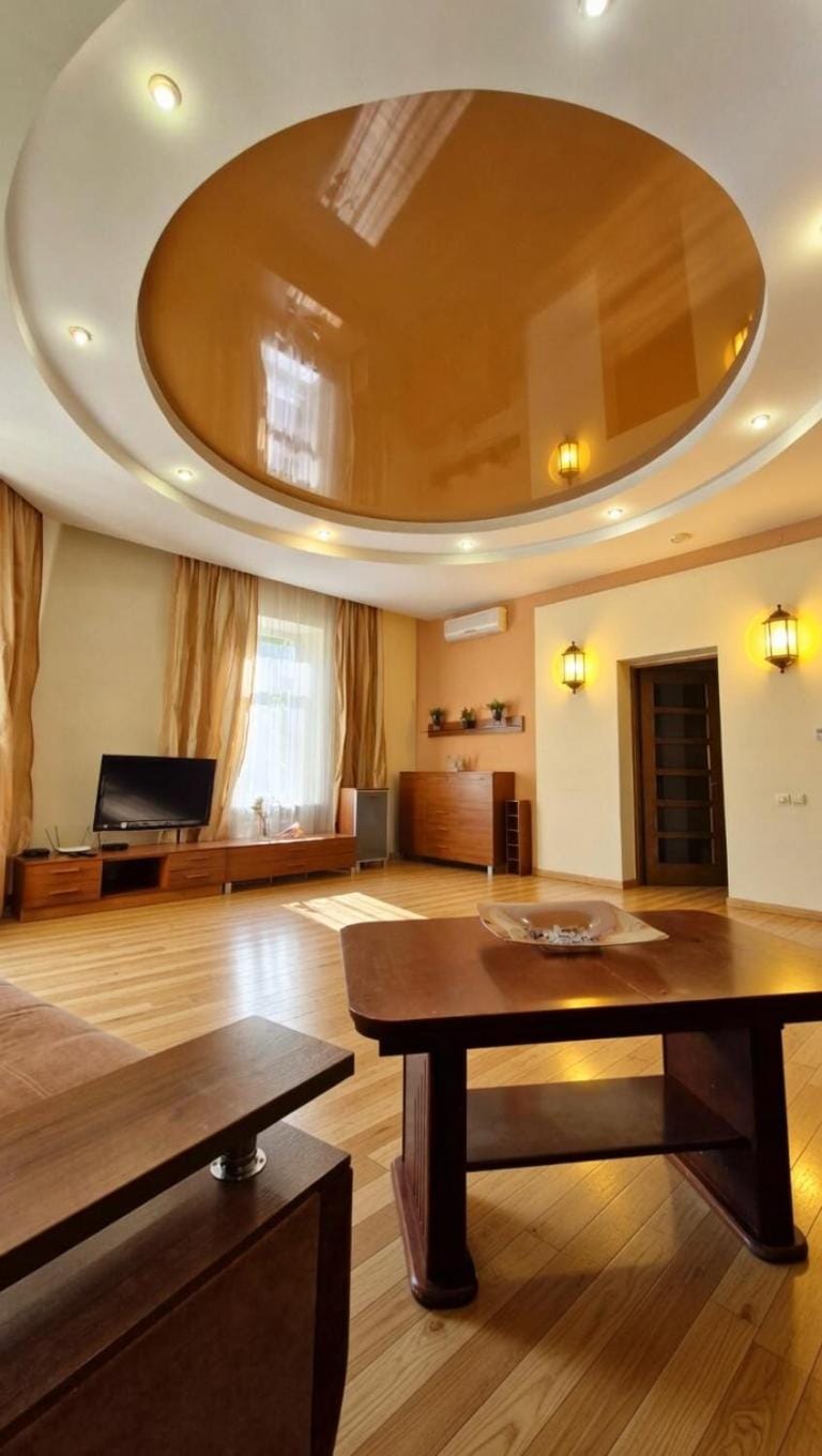Апартаменти в центрі біля Уніаерситету Apartment in Lviv