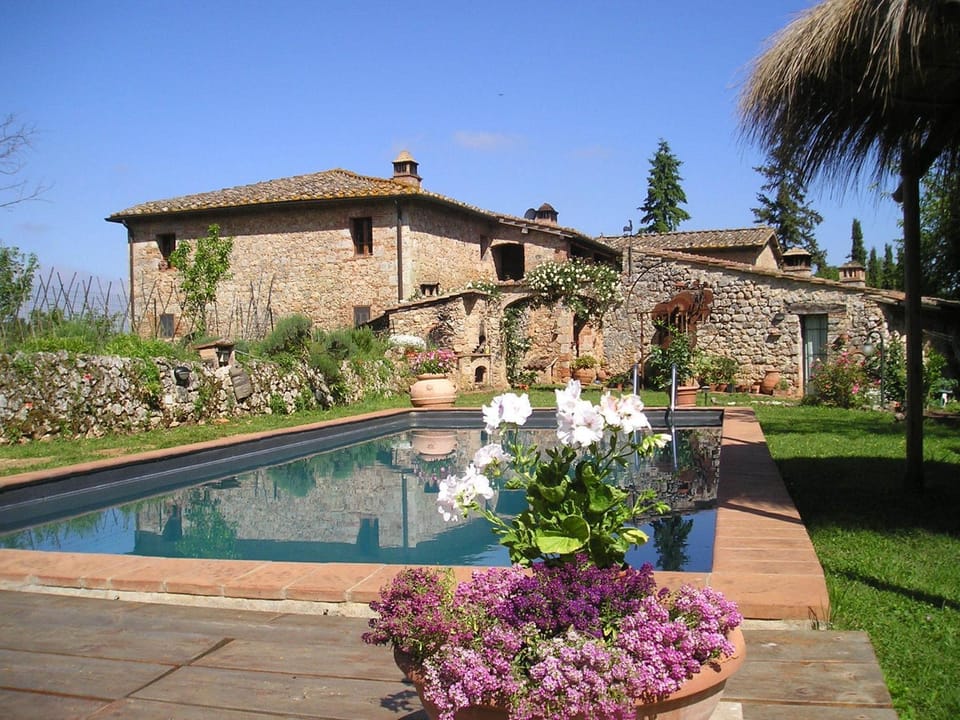Facade/entrance, Swimming pool, Swimming pool