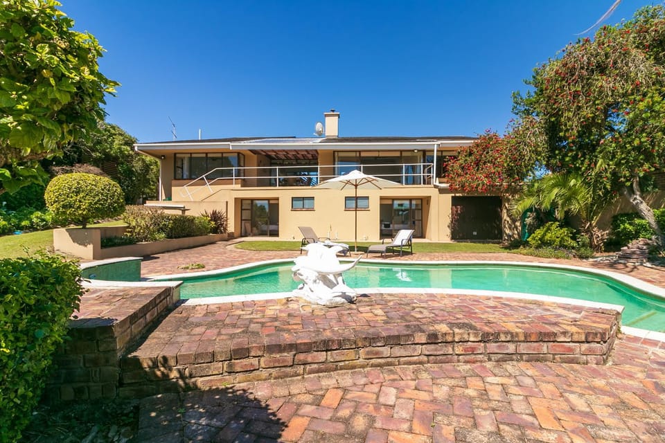 Property building, Garden, Garden view, Pool view