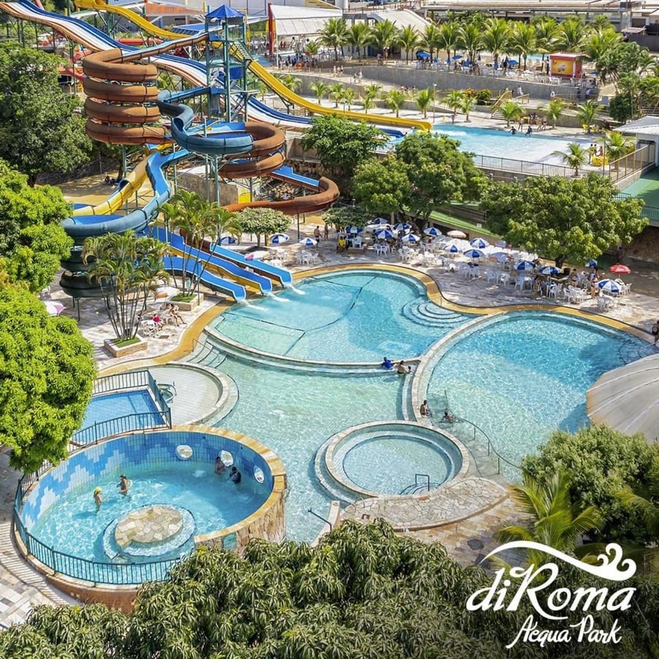 Piazza diRoma acesso diRoma Acqua Park gratuito Star Temporada Apartment hotel in State of Goiás