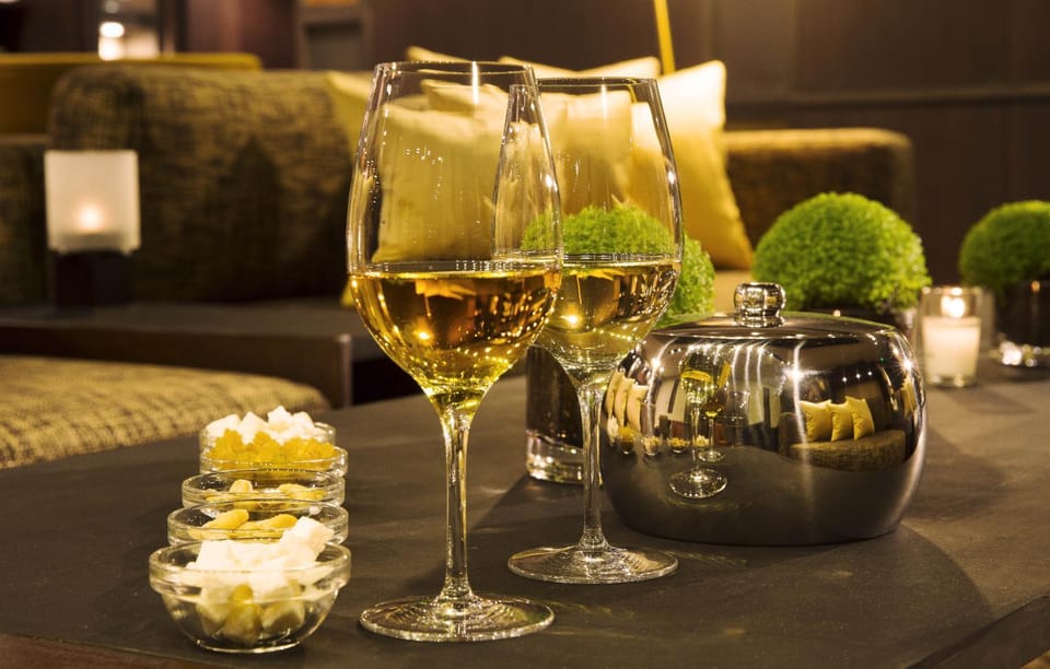 Lounge or bar