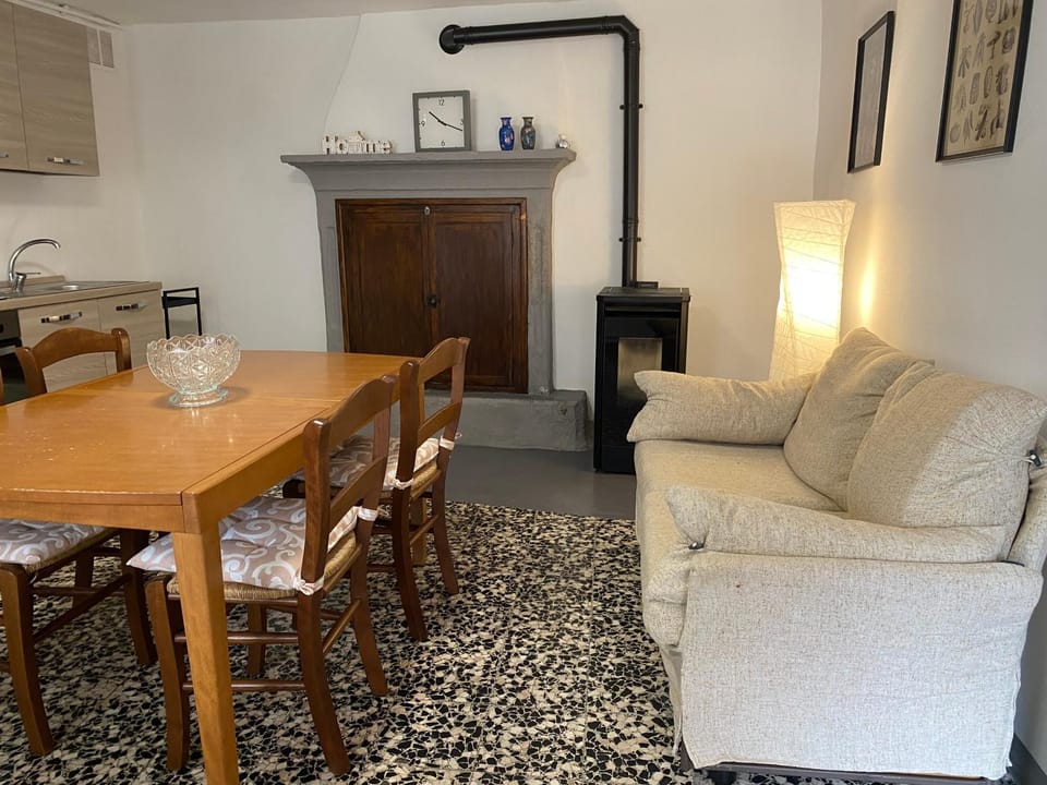 Casa Vacanze da Nonna Beatrice - Camino Apartment in Province of Brescia