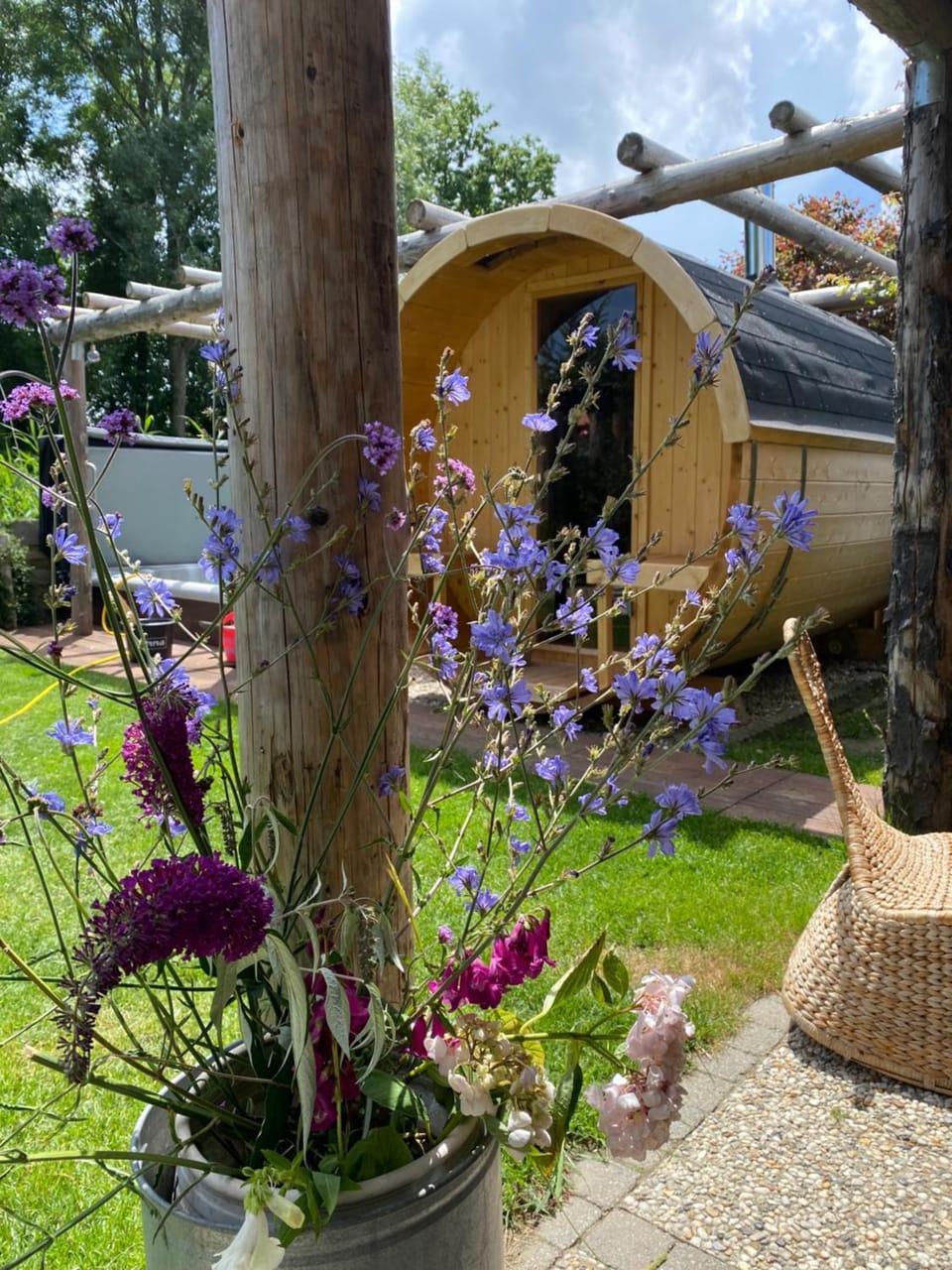 Garden, Garden, Sauna