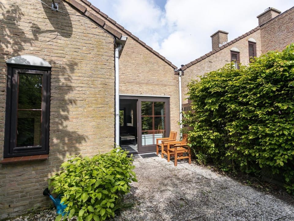 Spaanse Galeien 106 House in Zeeland, Netherlands