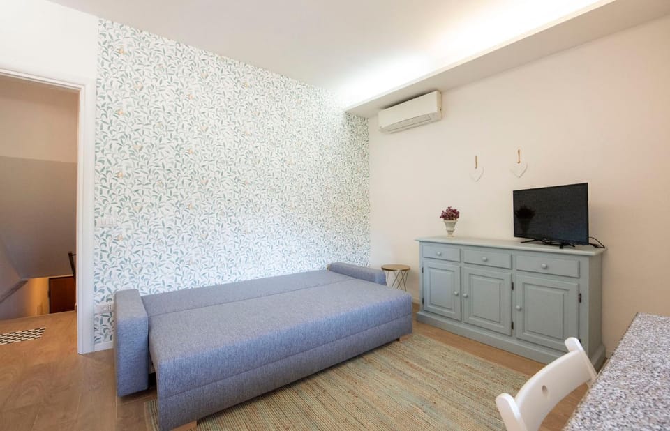 99 Via Esino Apartment in Marche