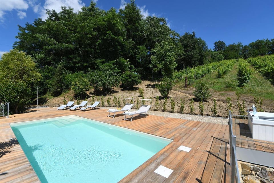 Villa Paradiso Villa in Tuscany