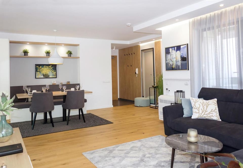 Sea&City Deluxe Apartment - Top Center Varna by Flat Mаnager Apartment in Varna