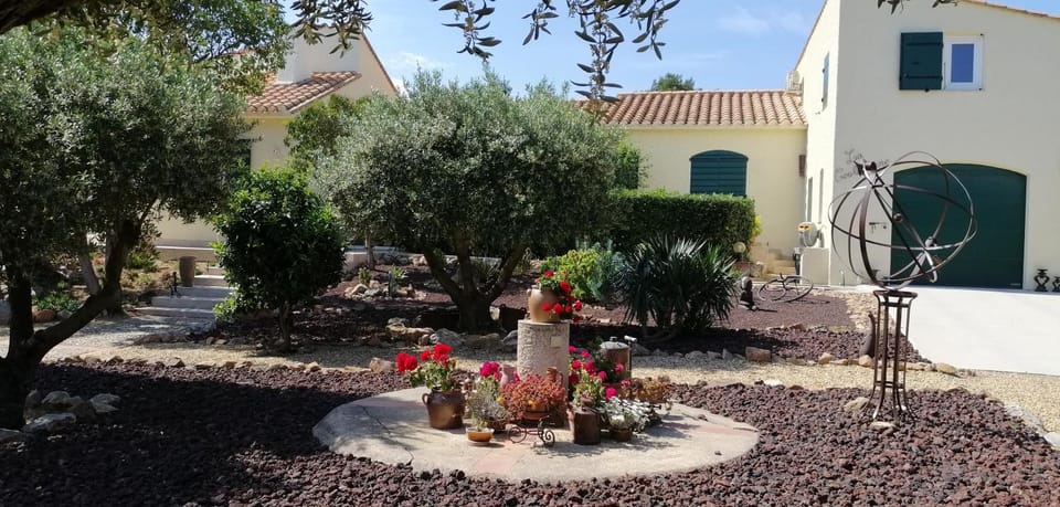 Property building, Garden