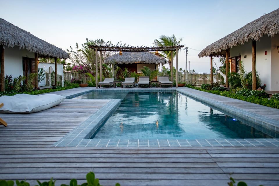 Swimming pool, Swimming pool
