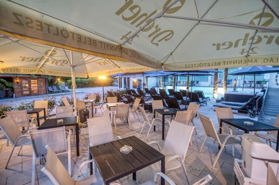 Kinizsi Udvar Apartmanház Apartment hotel in Hungary