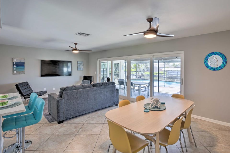 Boat & Fish: Waterfront Cape Coral Home w/ Pool House in Cape Coral