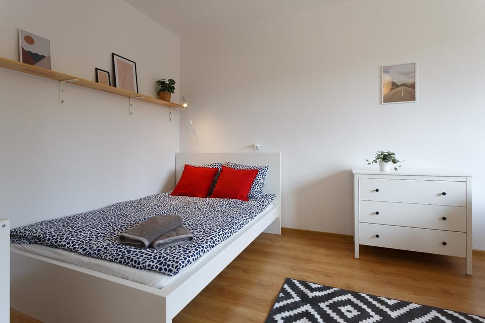 Bed, Bedroom, wardrobe