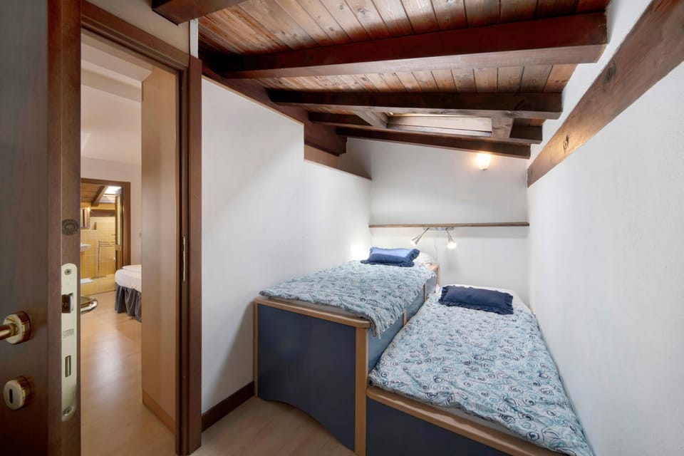 Property building, Living room, Bedroom