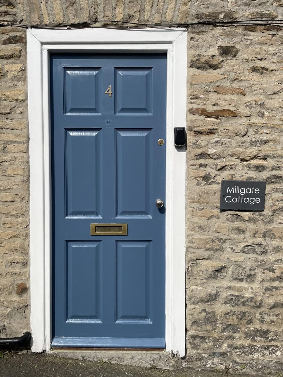 Millgate Cottage in the heart of Richmond House in England