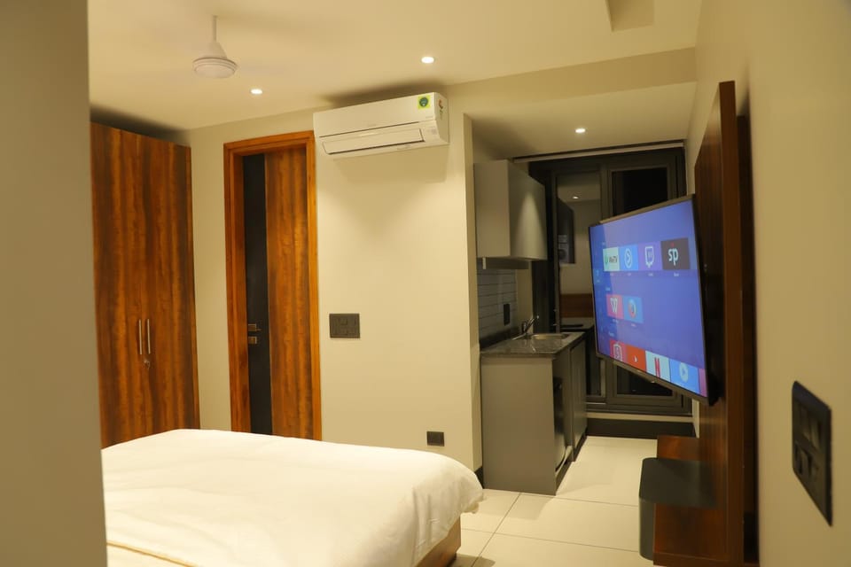 Bed, TV and multimedia