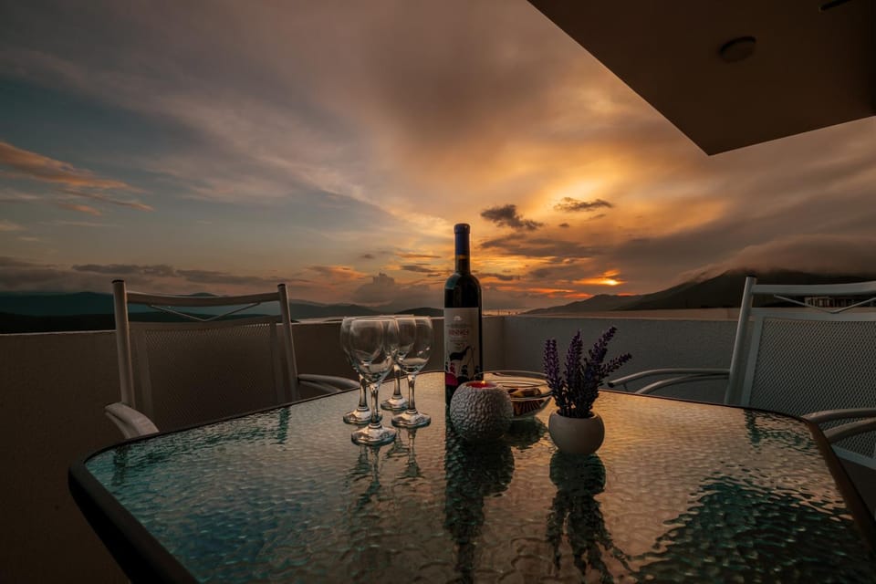 Balcony/Terrace, Sea view, Drinks, Sunset