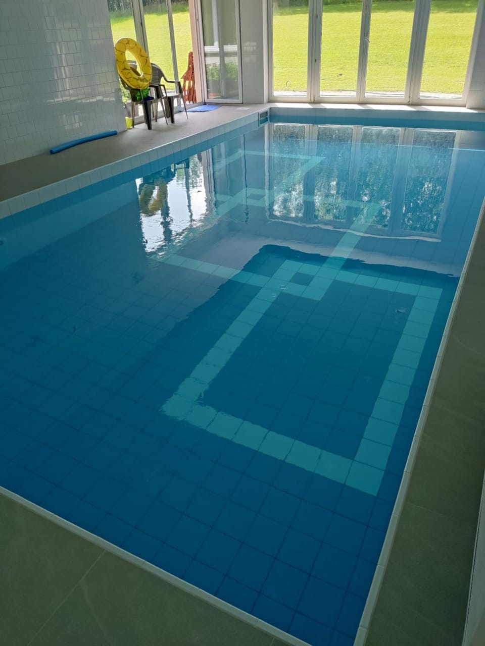 Swimming pool, Swimming pool