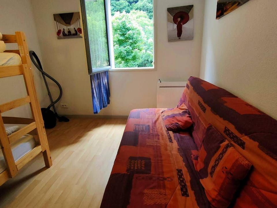 Appartement T3 avec Parking et Casier à Ski, Cauterets - FR-1-234-253 Apartment in Cauterets