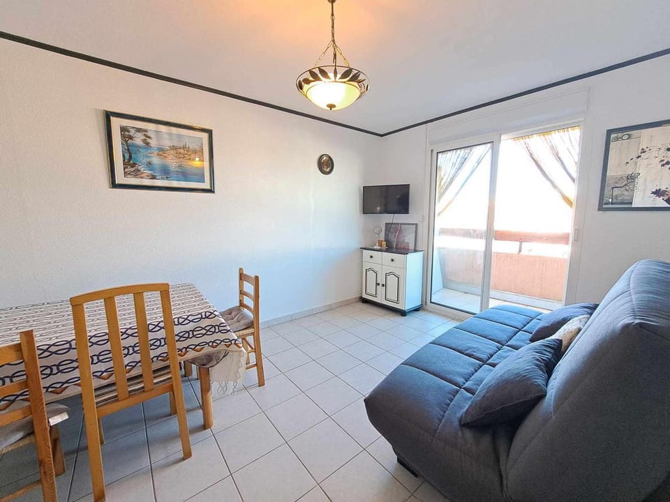 Appartement 2 pièces climatisé avec balcon, garage et piscine à Marseillan - FR-1-326-707 Apartment in Marseillan