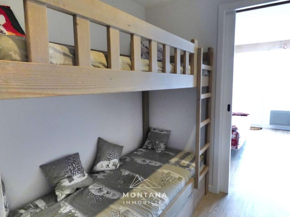Studio moderne rénové avec balcon au Grand-Bornand - FR-1-458-143 Apartment in Le Grand-Bornand