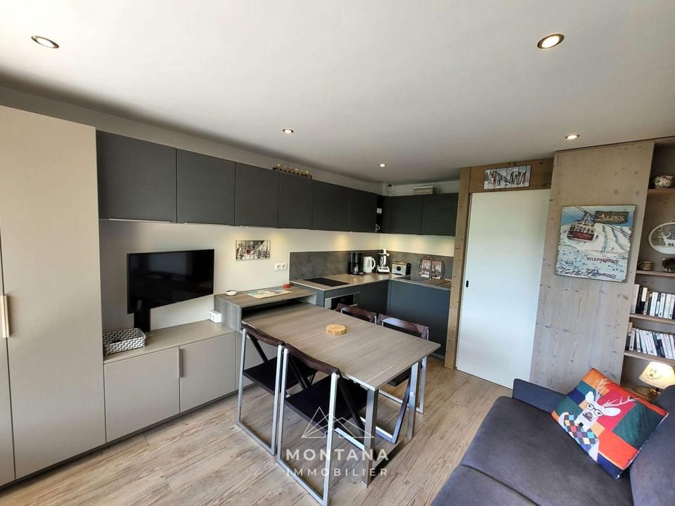 Studio moderne rénové avec balcon au Grand-Bornand - FR-1-458-143 Apartment in Le Grand-Bornand
