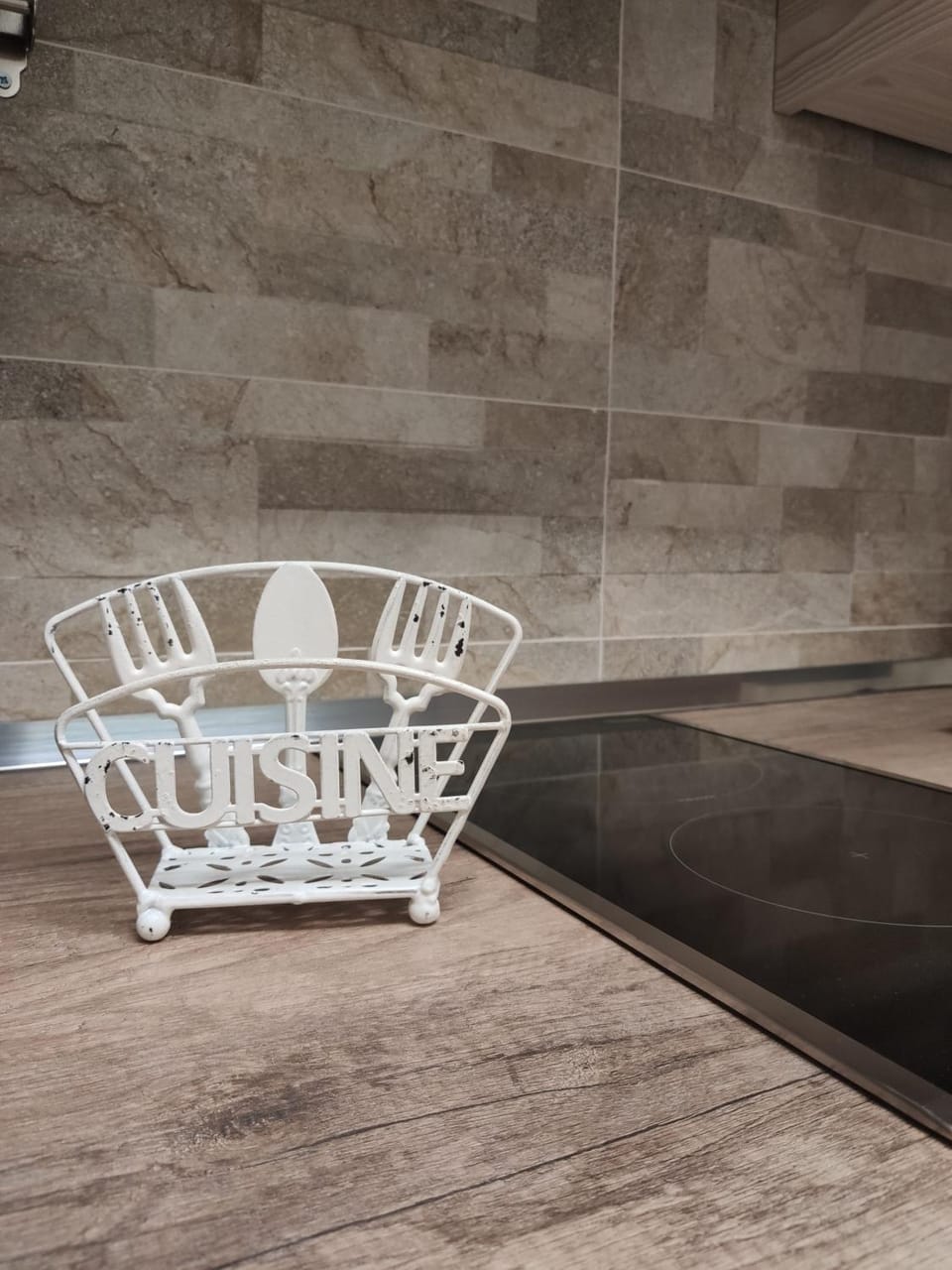 Kitchen or kitchenette, Communal kitchen