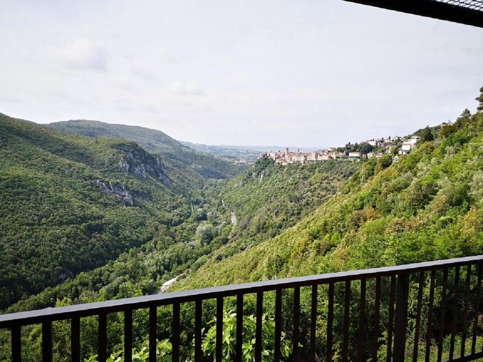 Balcony/Terrace, Mountain view