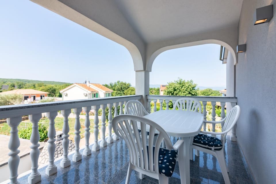 Day, View (from property/room), Balcony/Terrace, Dining area