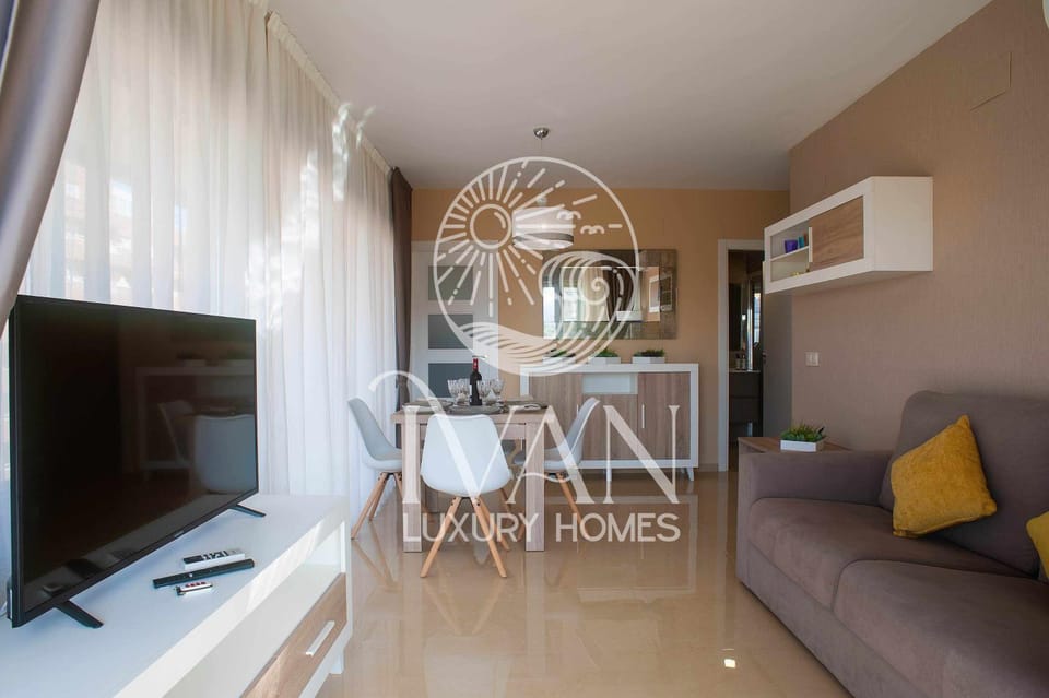 Communal lounge/ TV room