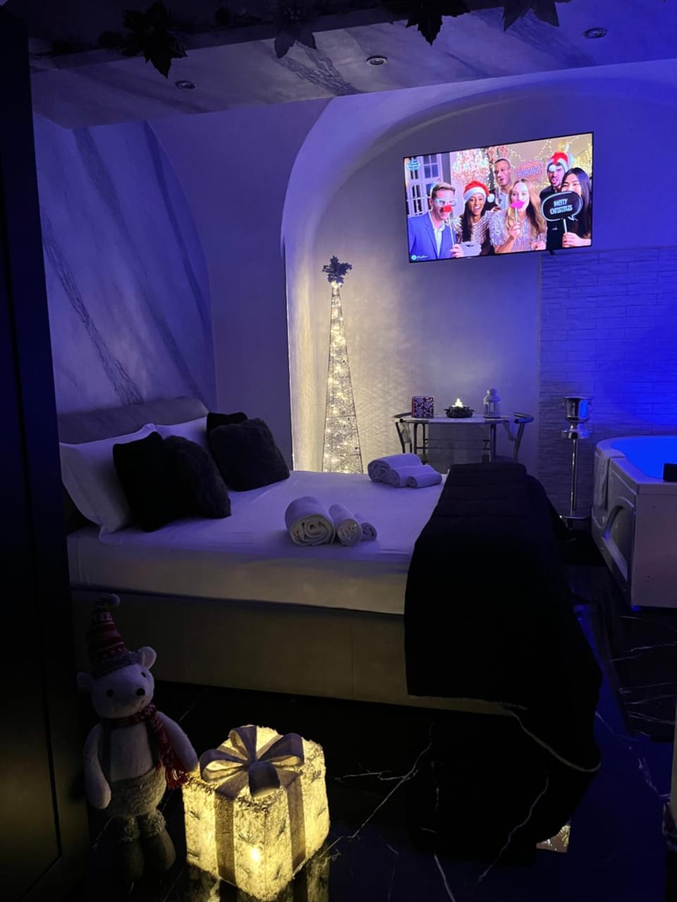 Suite Vico li cuti Love hotel in Catania
