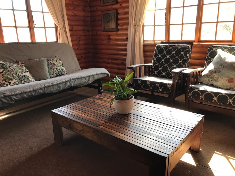 Hoopoe log cabin Cabin in KwaZulu-Natal