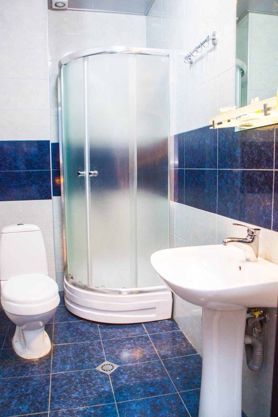Shower, Toilet, Bathroom, Bath