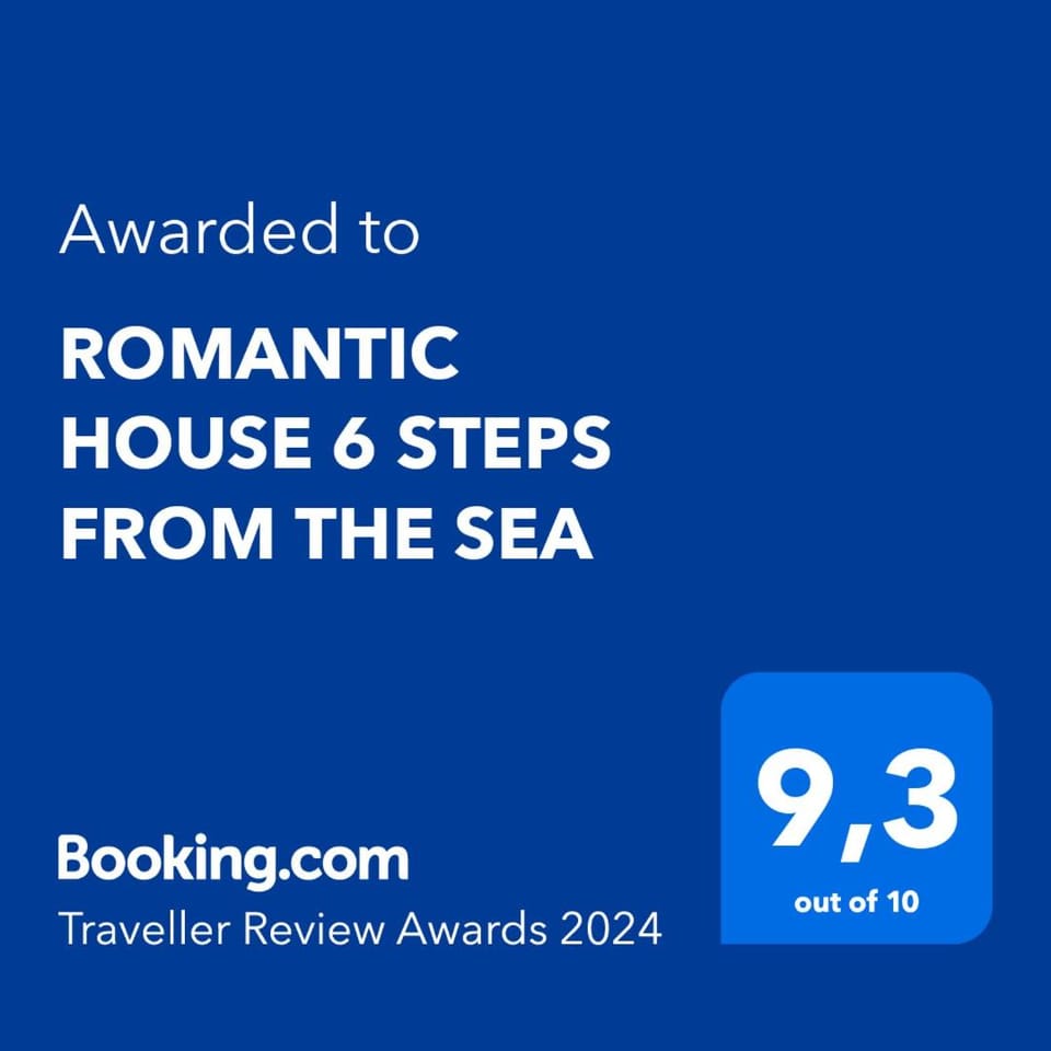 ROMANTIC HOUSE 6 STEPS FROM THE SEA House in Lasithi