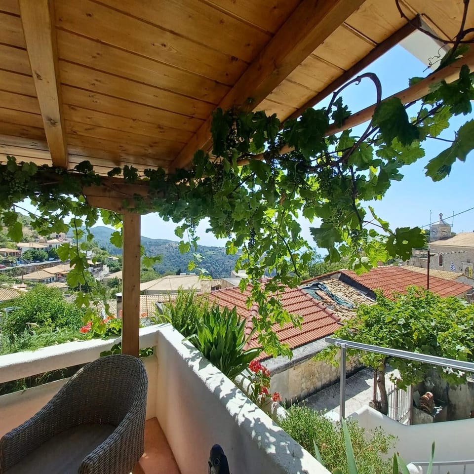 Day, Natural landscape, Garden, View (from property/room), Balcony/Terrace, Garden view