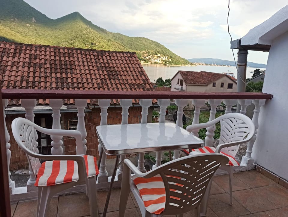 Sara Apartment in Kotor Municipality