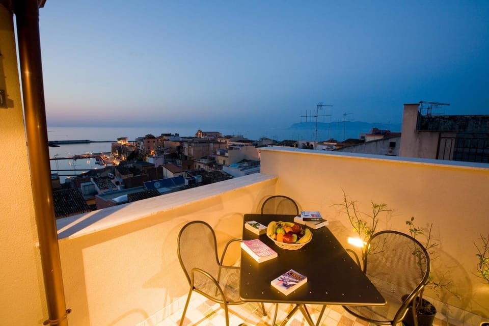 Balcony/Terrace, Balcony/Terrace