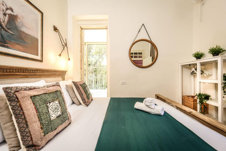 Royal Mamilla pearl by TISHREI Apartment in Jerusalem