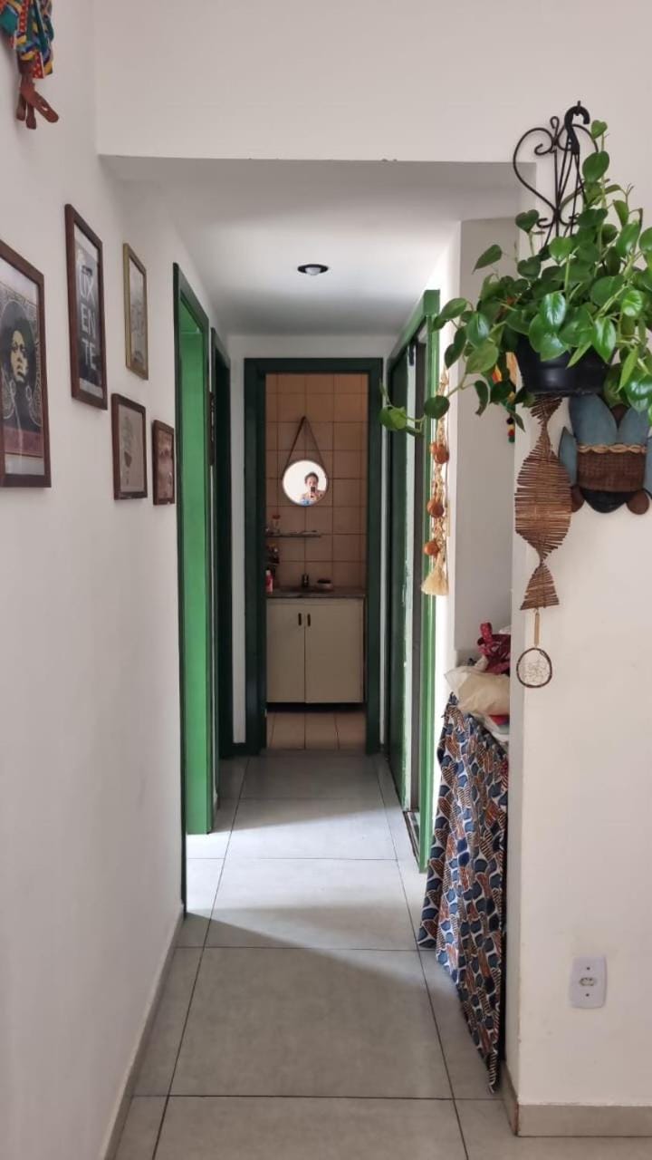 Quarto com vista para o mar na Ondina Apartment in Salvador