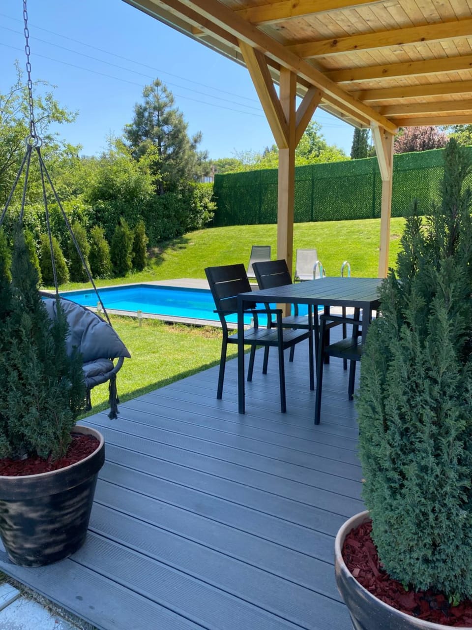 Woody House with pool House in Vojvodina